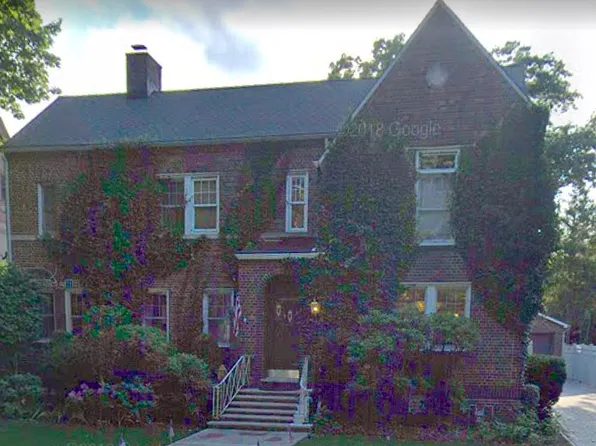 1019 Cumbermeade Rd, Fort Lee, NJ 07024