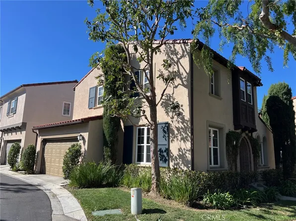 38 Gardenpath, Irvine, CA 92603