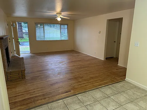 1592 Acacia Ave Photo 1