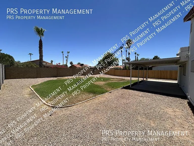 2207 W Monroe St — Photo 41