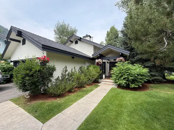 401 Evergreen Ln, Ketchum, ID 83340