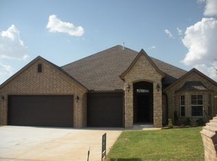 3405 Windmill Rd, Moore, OK 73165