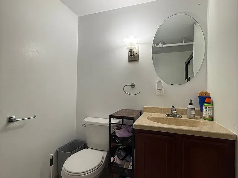 Bonnie Jean Flats — Photo 15