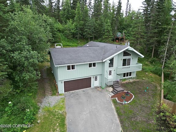 2nd image of 6324 Red Tree Cir