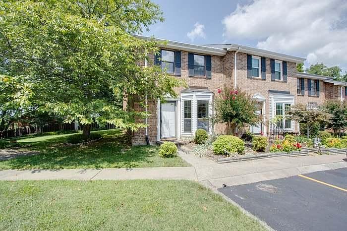 1st image of 445 Claircrest Dr
