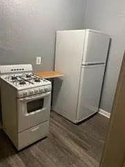 2 bed, 1.0 bath, 1012 sqft, $1,500 — Photo 2