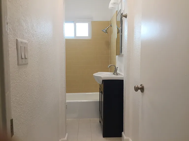 3501 S Norton Ave #3501 — Photo 10