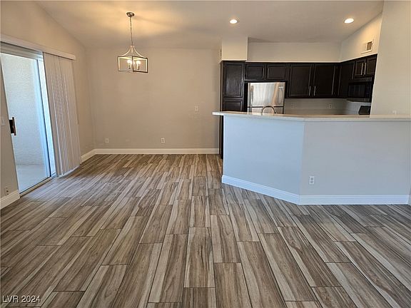 3rd image of 5415 W Harmon Ave Unit 2017