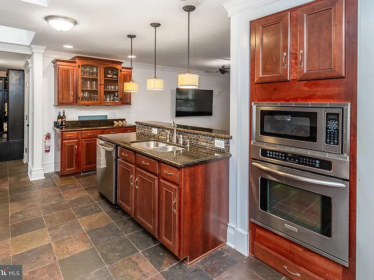 24 Camelia Ct — Photo 7