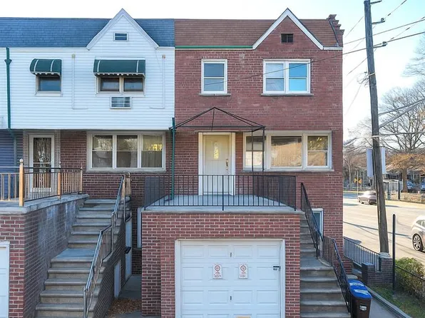 2202 Burnett Street image 3 of 45