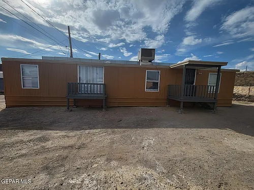 7143 N Loop Dr #E Photo 1