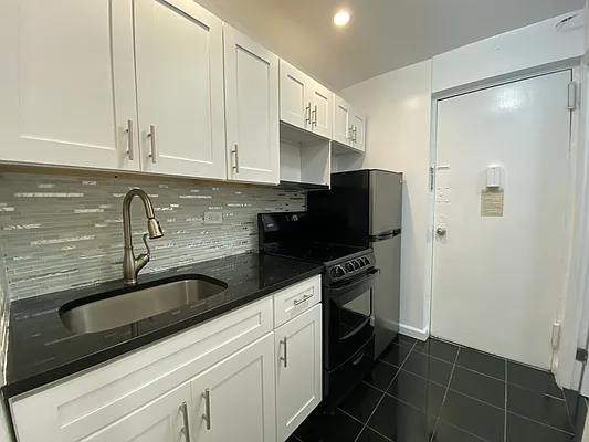 Rented by Oxford Property Group | media 2