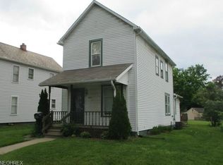 423 E 7th St, Dover, OH