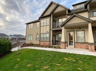 17051 SW Appledale Rd UNIT 104, Beaverton, OR 97007