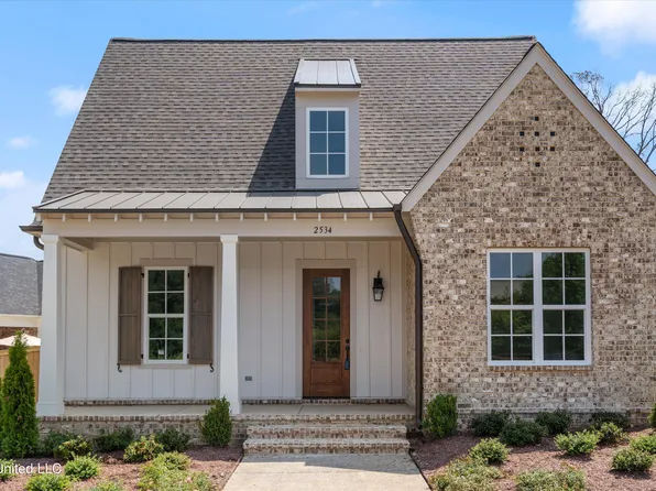 2534 Ac Freeman Dr W, Hernando, MS 38632