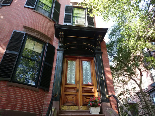 56 Rutland Sq, Boston, MA 02118