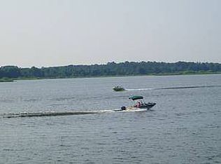 758 Lake Shore Ter, Interlachen, FL 32148