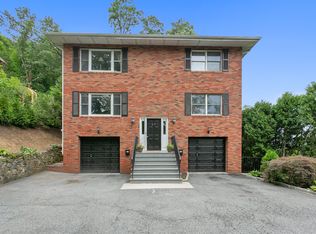 27 Mountain Ave, Mount Kisco, NY 10549