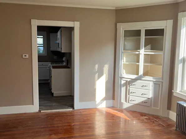77 Pearl St #1, Middleboro, MA 02346