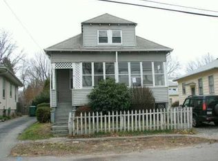 94 S Atlantic Ave, Warwick, RI 02888