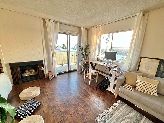 3rd image of 3432-34 Centinela Ave #34-06