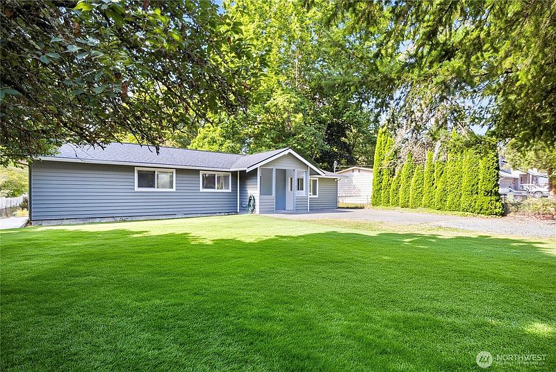 2nd image of 17255 SE 142nd Street