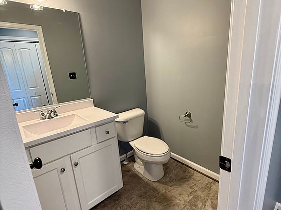 5th image of 112 Brenleigh Ct