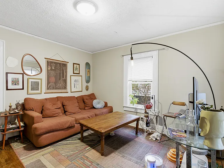 489 Willard Ave SW #A — Photo 3