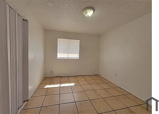 3802 W Cactus Wren Dr — Photo 2