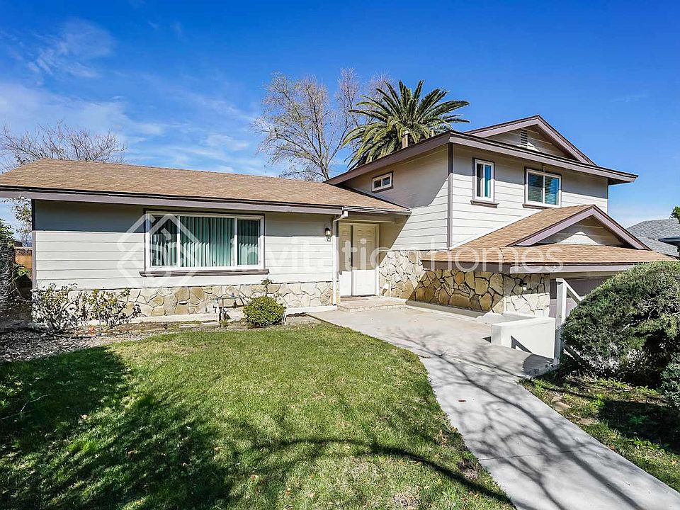 1st image of 19359 Green Mountain Dr