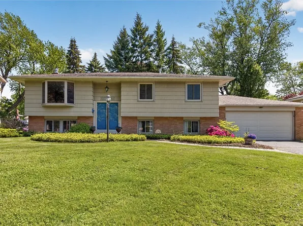 128 Eileen Dr, Rochester, NY 14616
