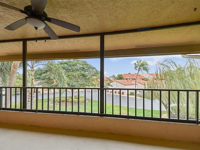 4800 Brittany Dr S #102 — Photo 46