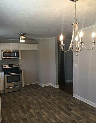 4th image of 2797 Twin Meadow Dr
