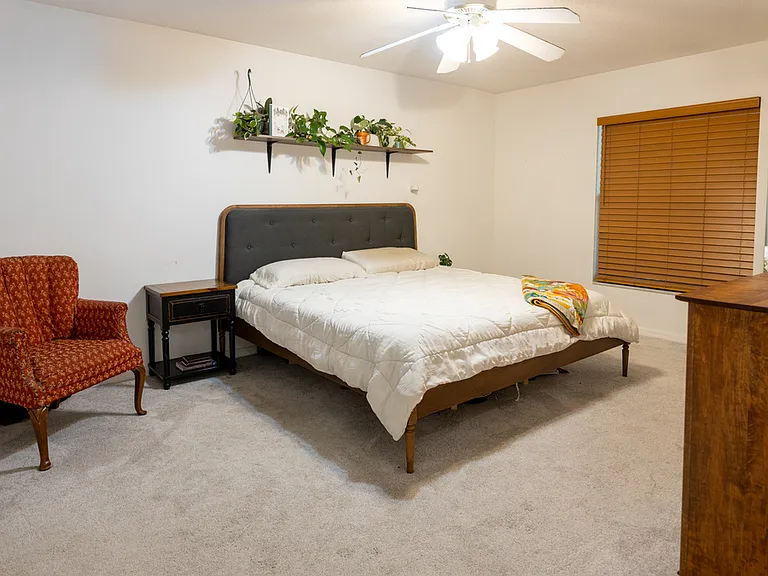 1511 McCrea Dr — Photo 10