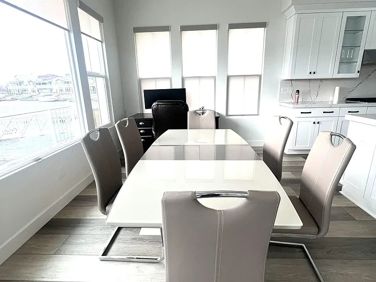 472 Halcyon Pl — Photo 9