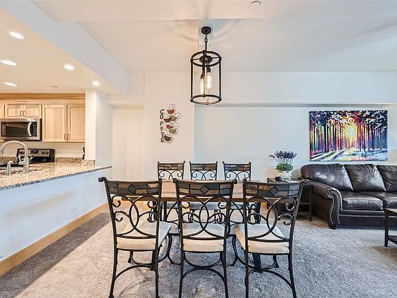4th image of 645 S Park Avenue UNIT 3402