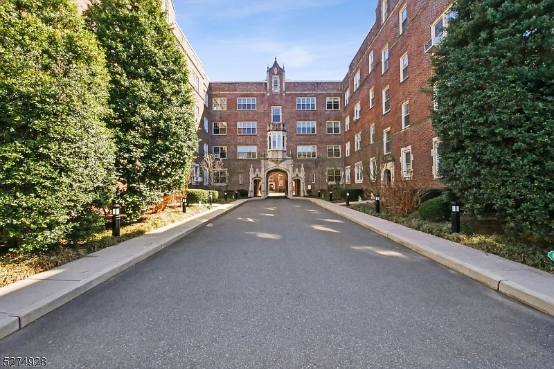 133 Summit Ave Summit NJ Zillow