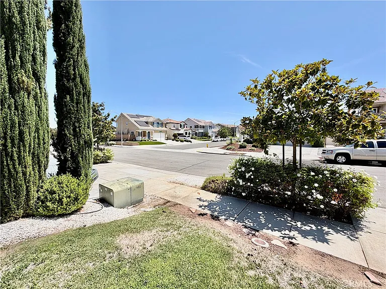 38129 Turning Leaf Ct — Photo 54