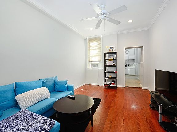 5th image of 519 Willow Ave APT 2