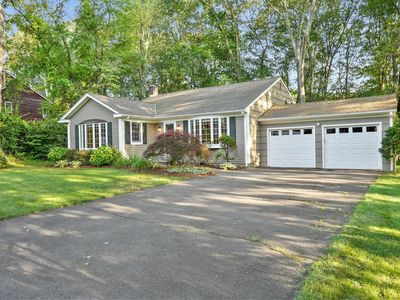 41 White Birch Drive, Trumbull, CT, 06611