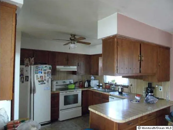 1476 Kerry Ct, Lakewood, NJ 08701
