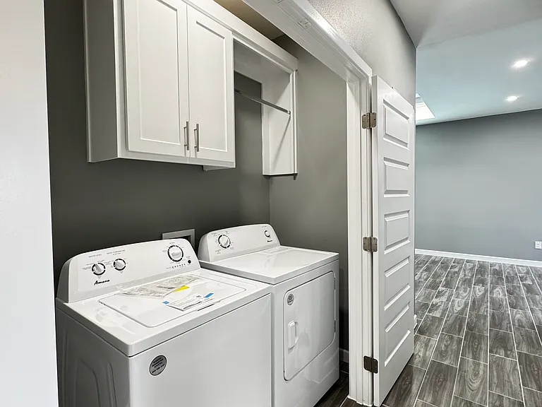 3704 Ventura Ave #1 — Photo 12