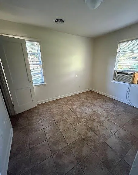 2270 Imogene St — Photo 9