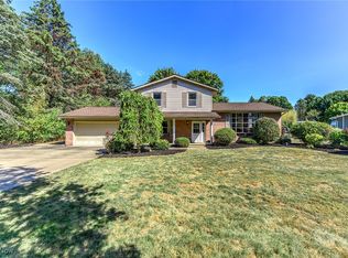 13704 Greenland Ave NW, Uniontown, OH