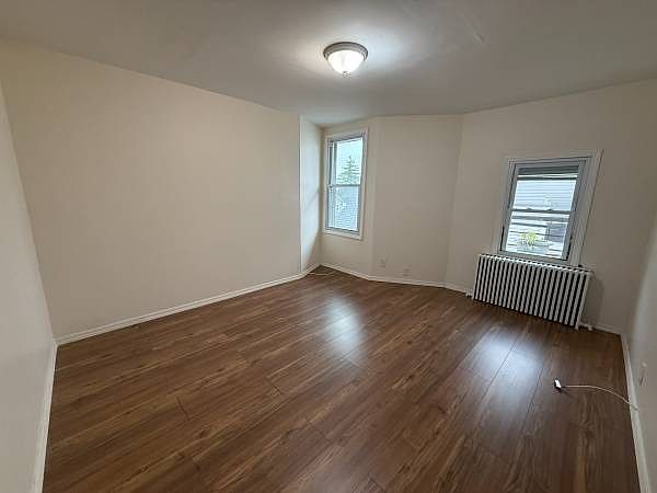1st image of 13 Dudley Pl #3