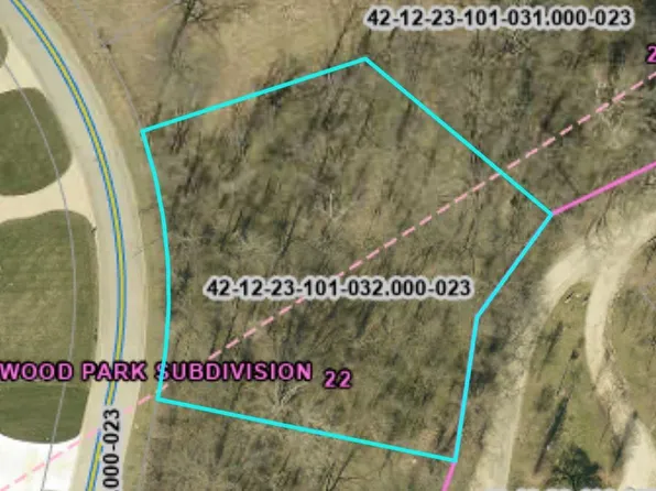 22 Lakewood Dr, Vincennes, IN 47591