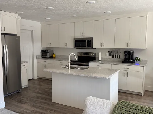 4986 S 475 W, Washington Terrace, UT 84405