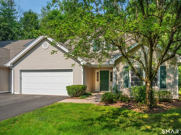 26 Shipston Drive #26, West Hartford, CT 06117