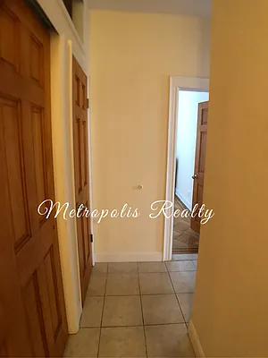 Rented by Metropolis International Realty Inc. | media 27