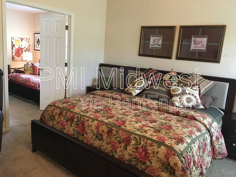 7569 Cherryhill Dr — Photo 9